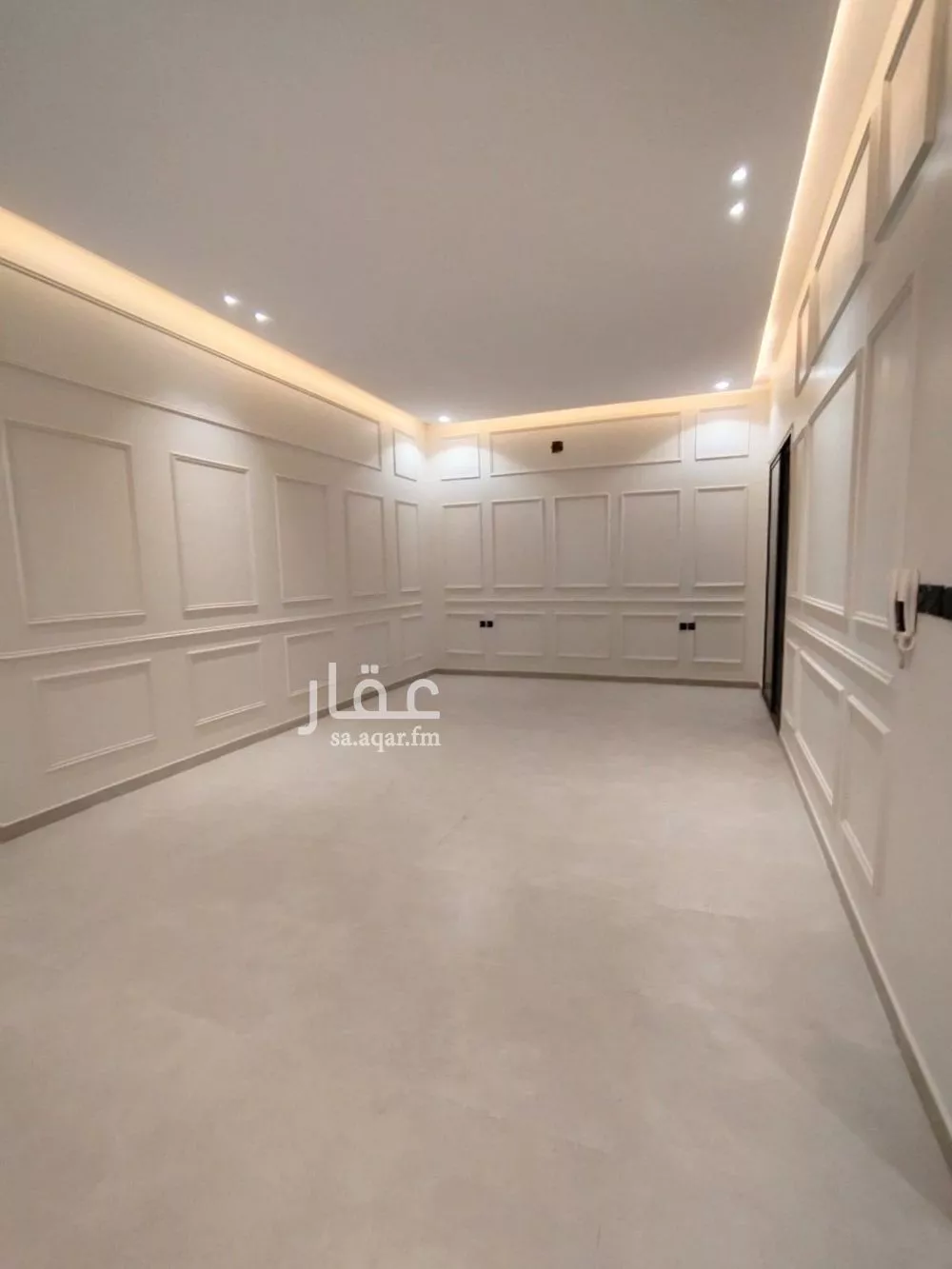 4 bedroom floor in Al Janadriyah 15
