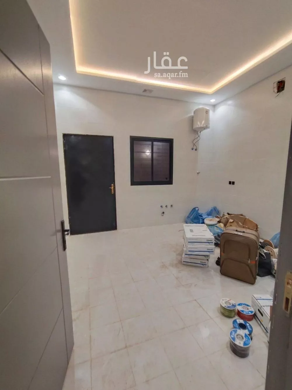 4 bedroom floor in Al Janadriyah 6