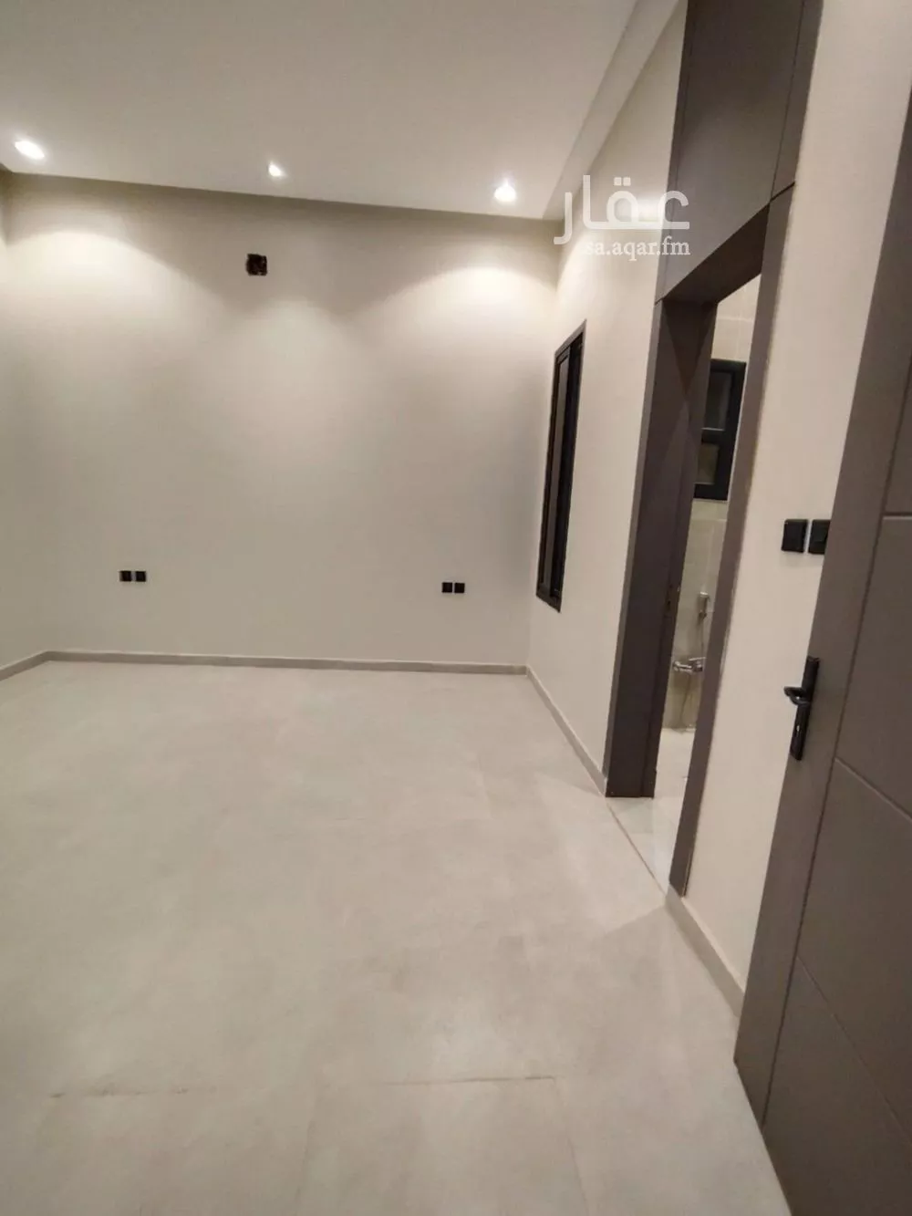 4 bedroom floor in Al Janadriyah 7