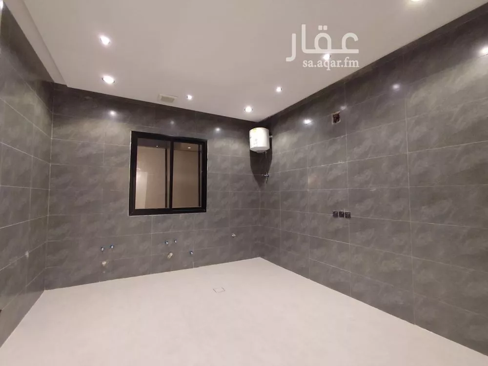 3 bedroom floor in Al Rimal 4