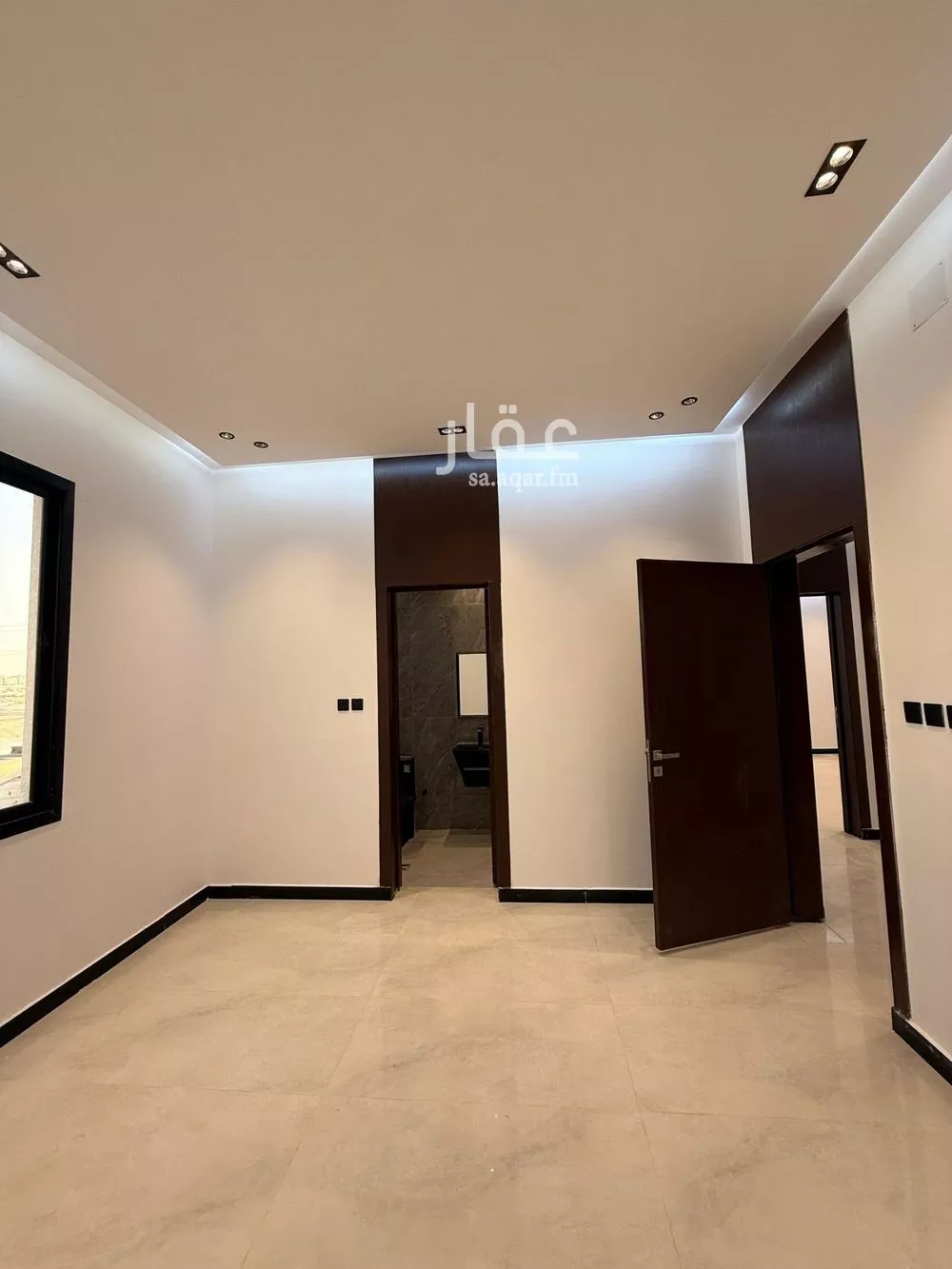 3 bedroom floor in Al Hazm 5