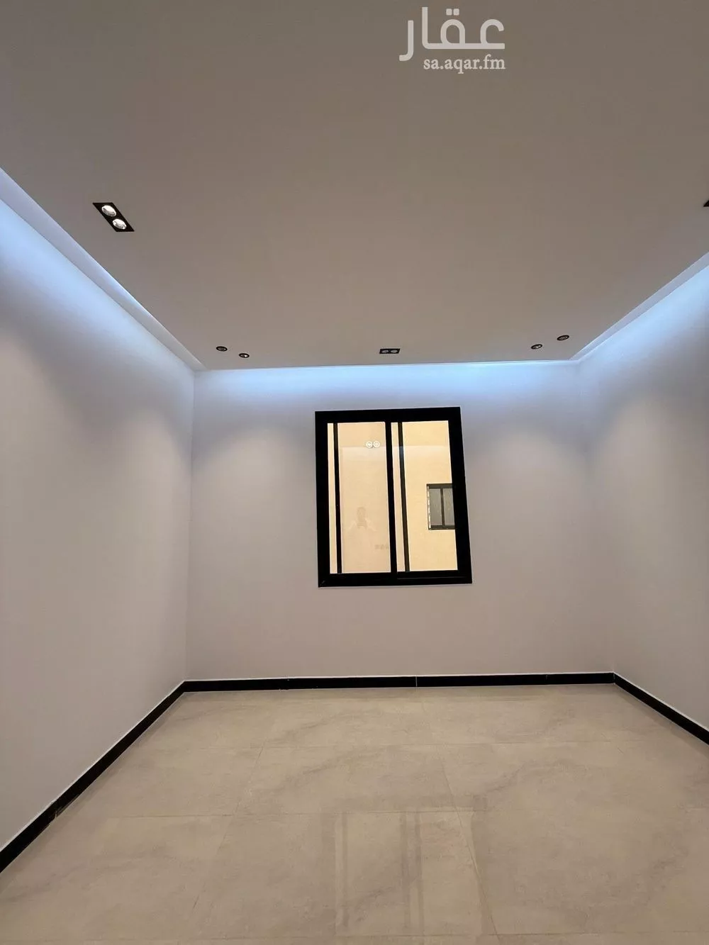 3 bedroom floor in Al Hazm 8