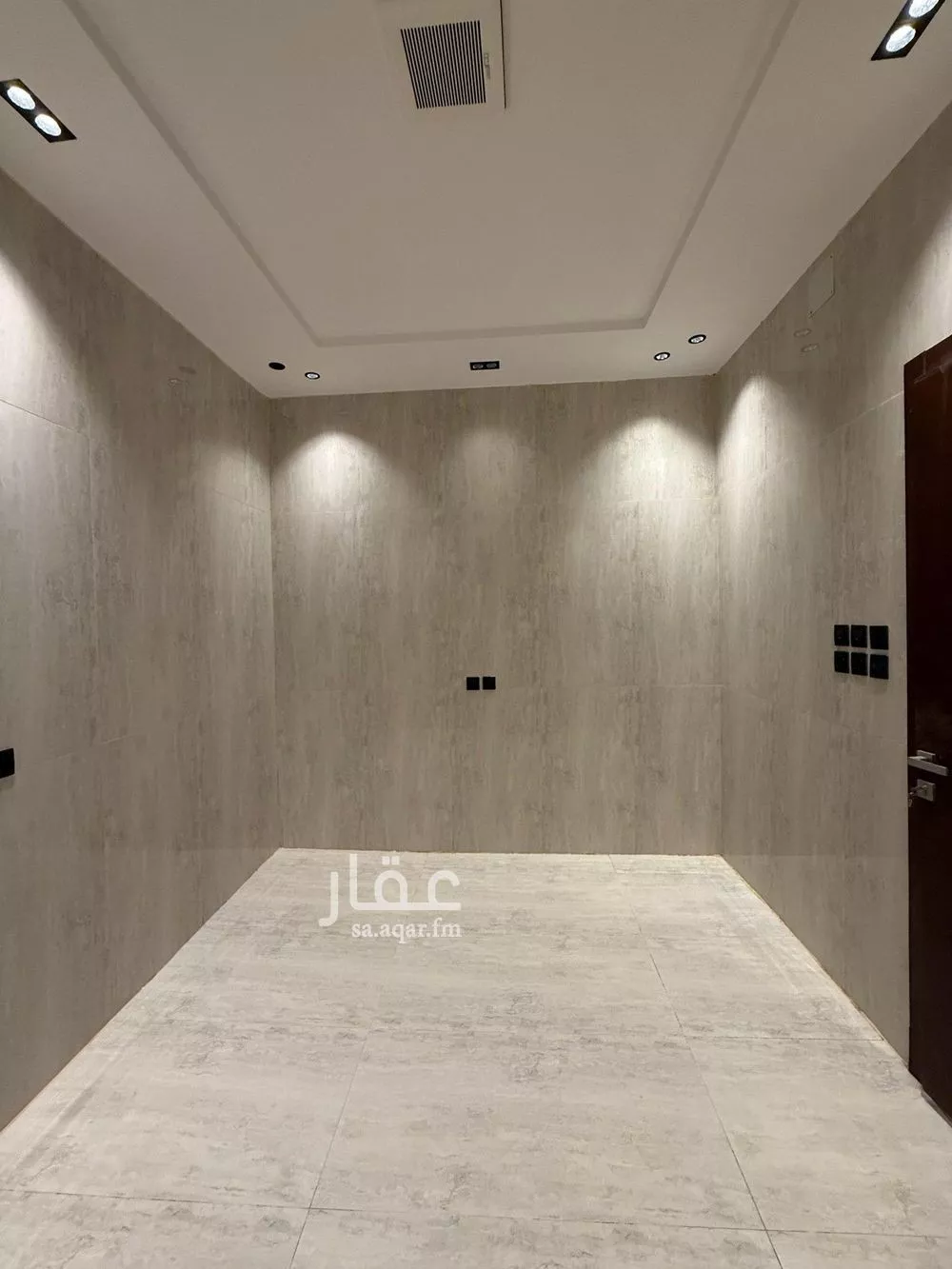 3 bedroom floor in Al Hazm 10