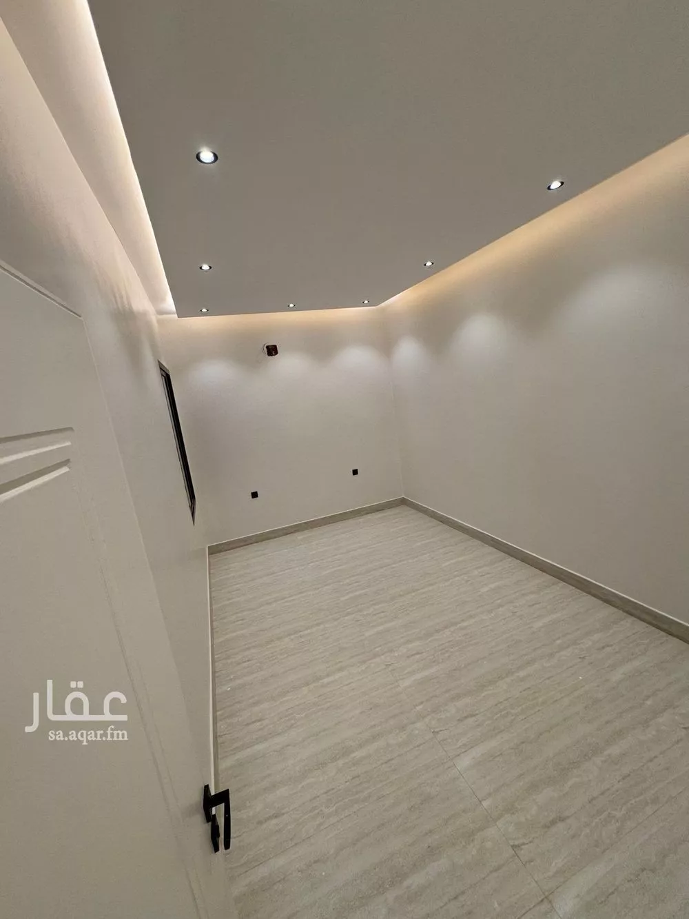 5 bedroom floor in Badr 8
