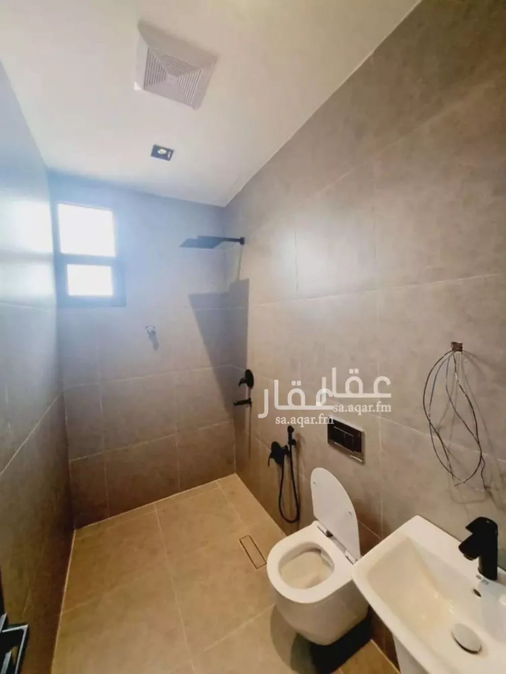 3 bedroom floor in Al Munsiyah 3