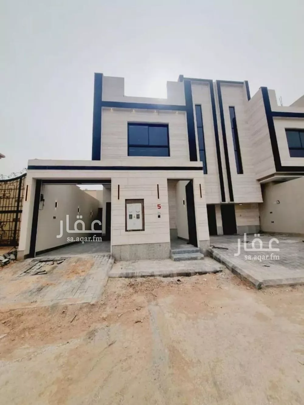 3 bedroom floor in Al Munsiyah 10