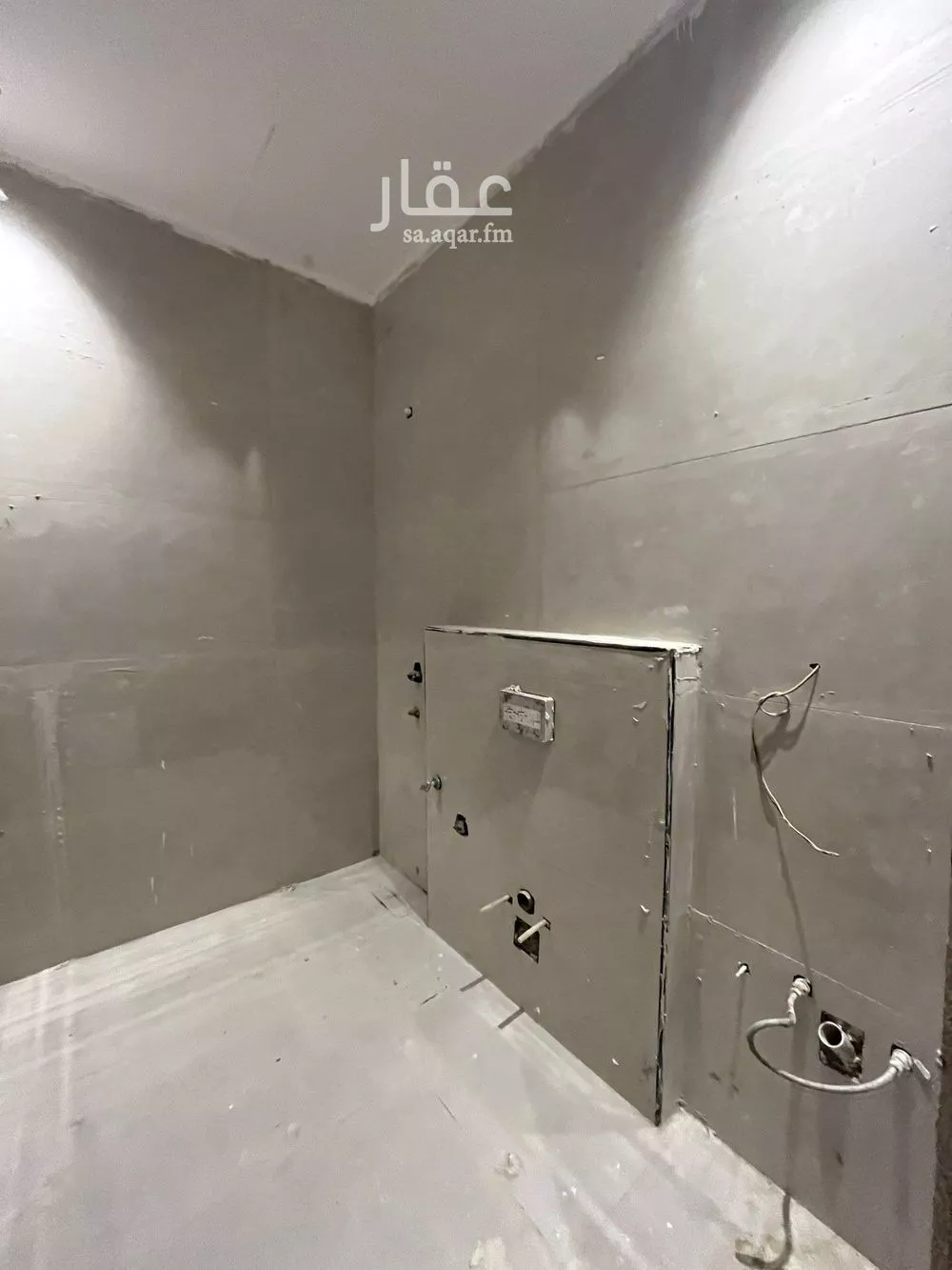 3 bedroom floor in King Faisal 8