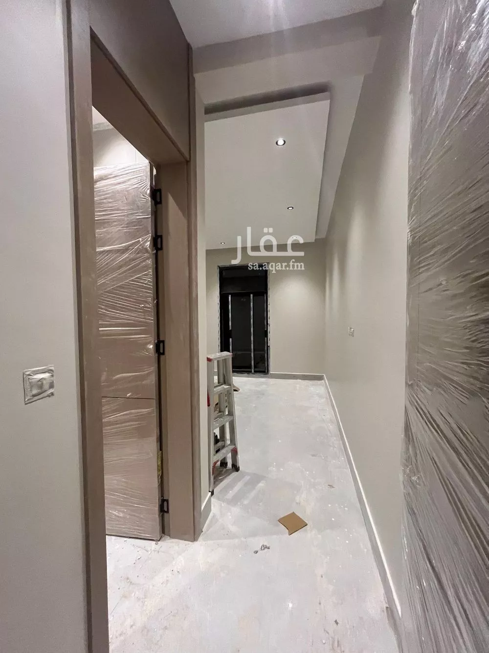 3 bedroom floor in King Faisal 10