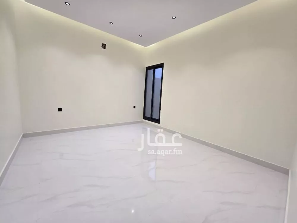 3 bedroom floor in Al Qadisiyah 13