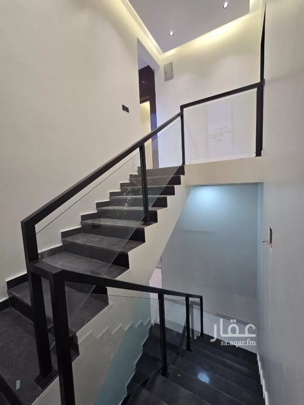 3 bedroom floor in Al Qadisiyah 17