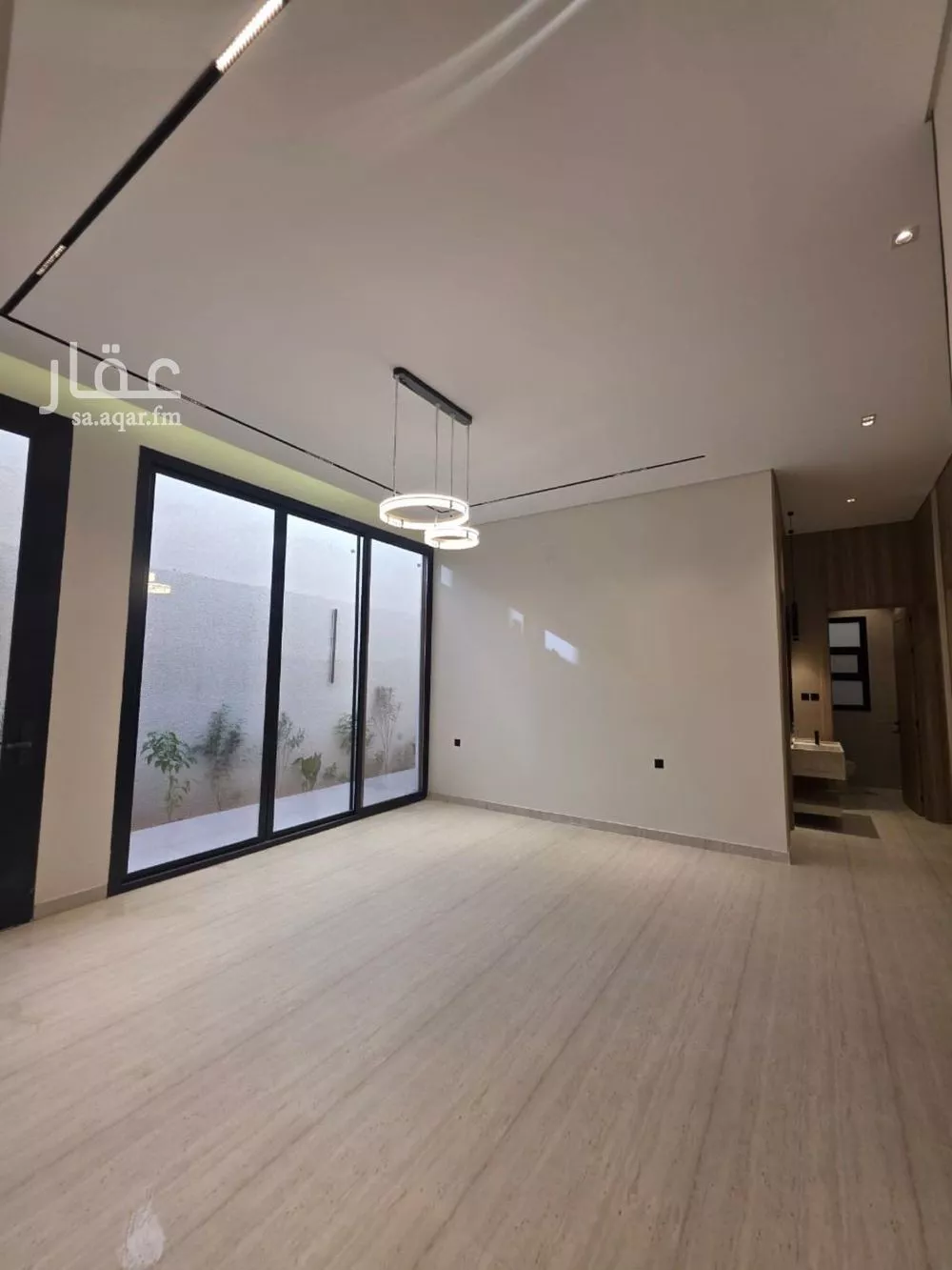 5 bedroom floor in Al Janadriyah 12