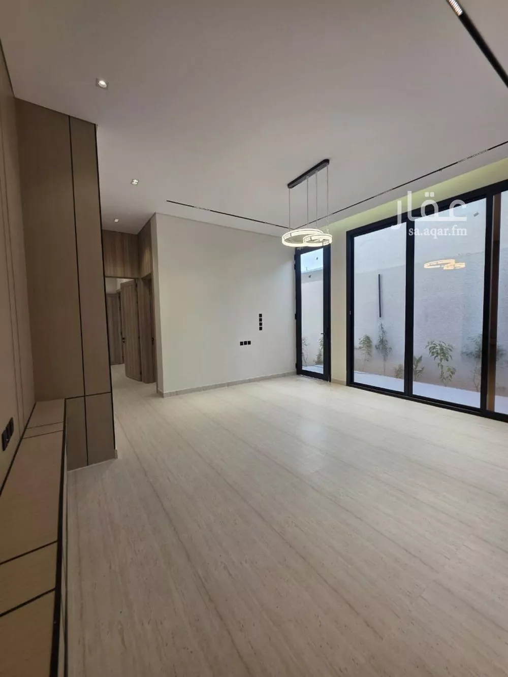 5 bedroom floor in Al Janadriyah 6