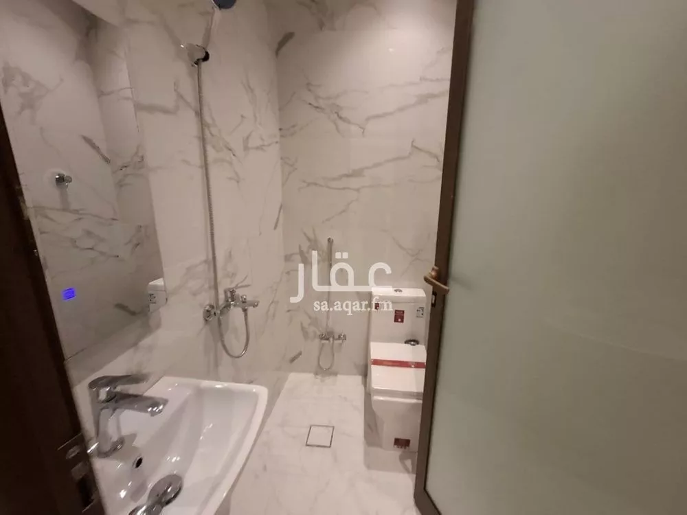 6 bedroom floor in Badr 11
