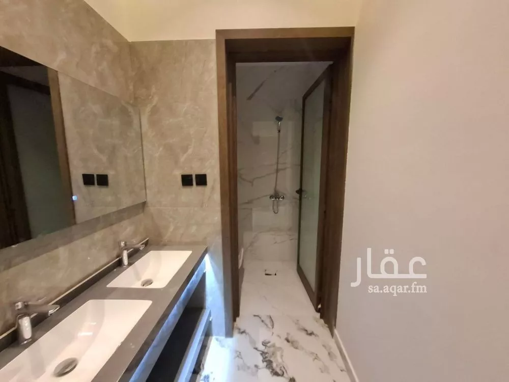 6 bedroom floor in Badr 9