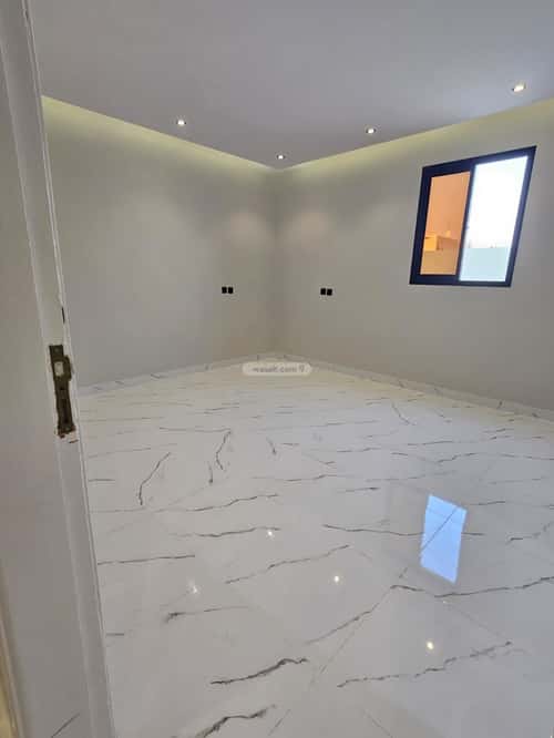 1 bedroom apartment in Ishbiliyah 4