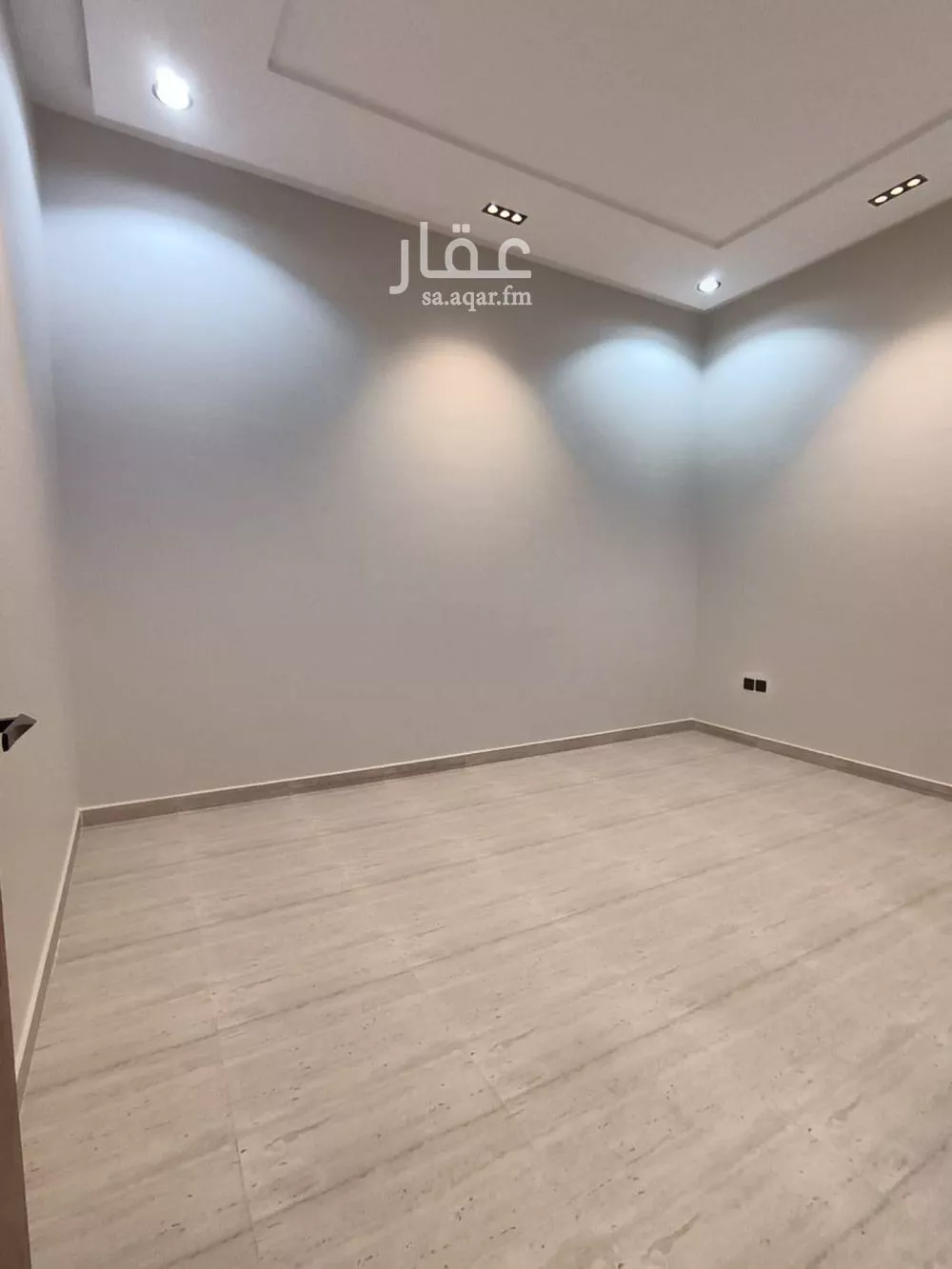 5 bedroom floor in Tuwaiq 6