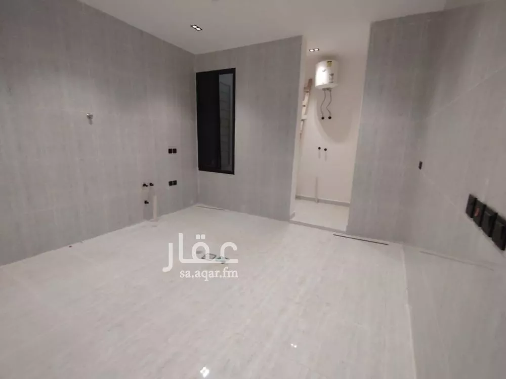 4 bedroom floor in Badr 12