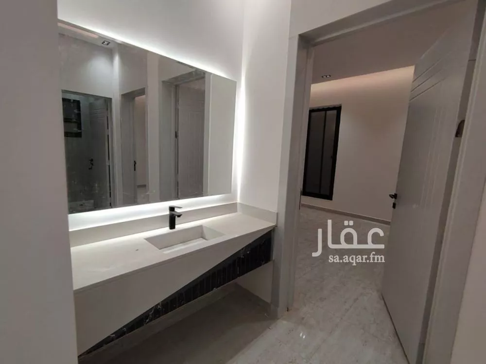 4 bedroom floor in Badr 10