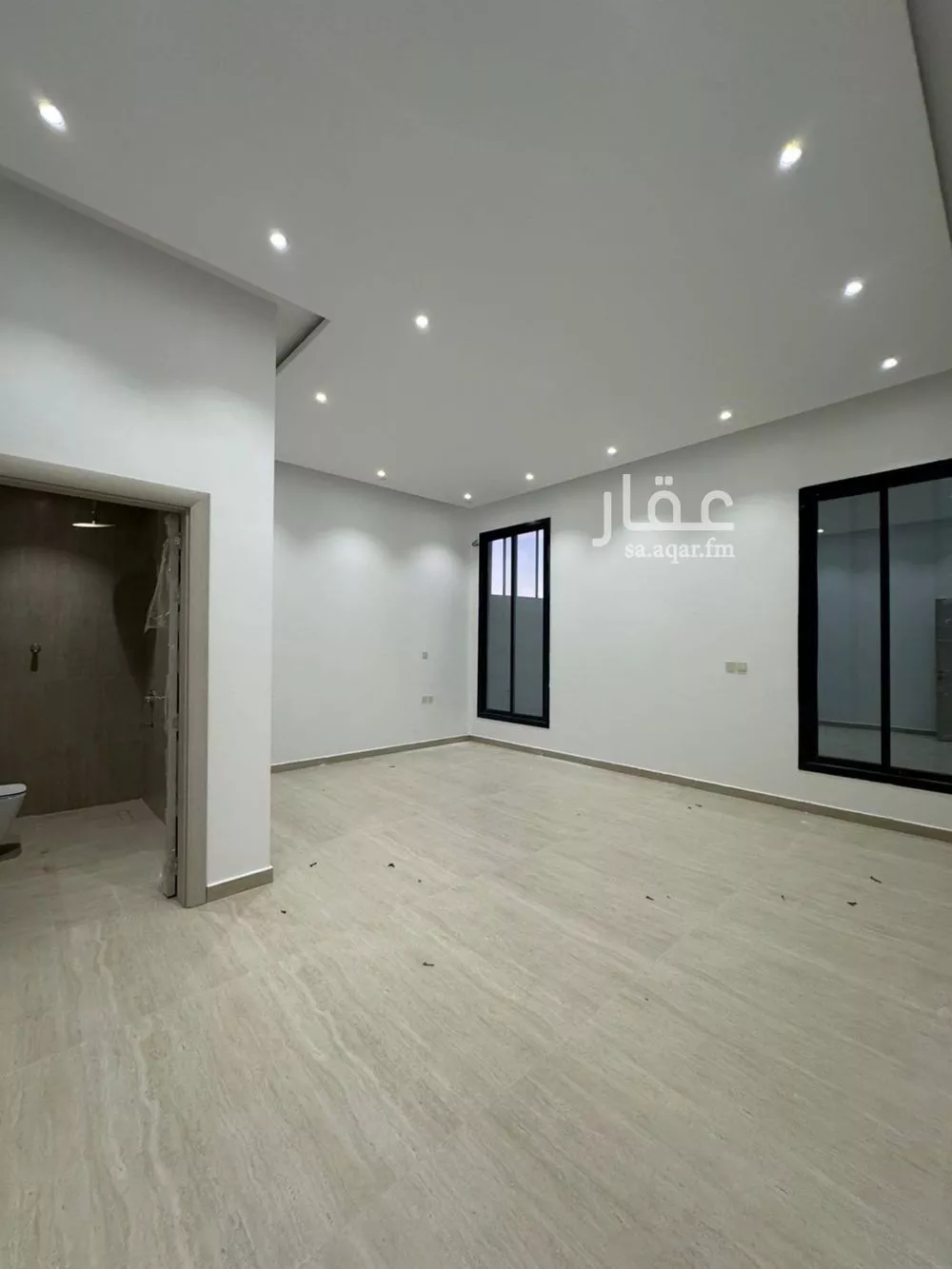 دور 4 غرف في العارض 12
