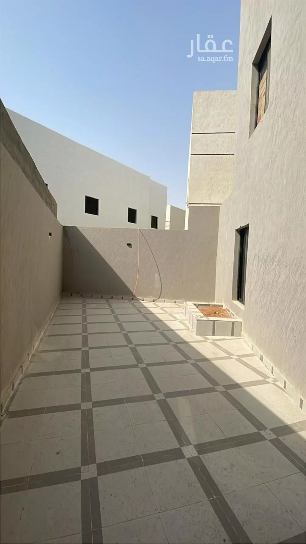 دور 5 غرف في طيبة 9