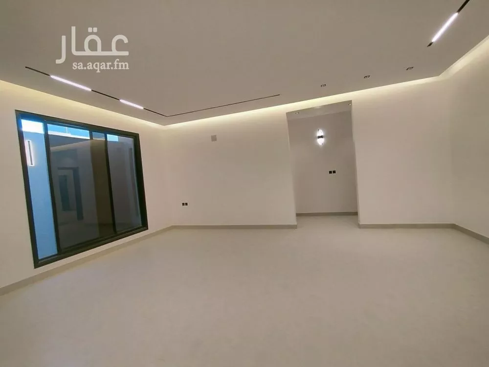 3 bedroom floor in Al Janadriyah 2