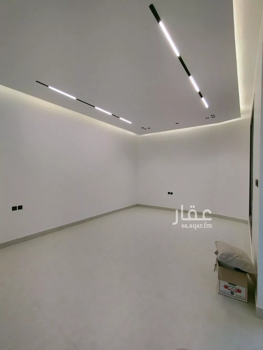 3 bedroom floor in Al Janadriyah 16