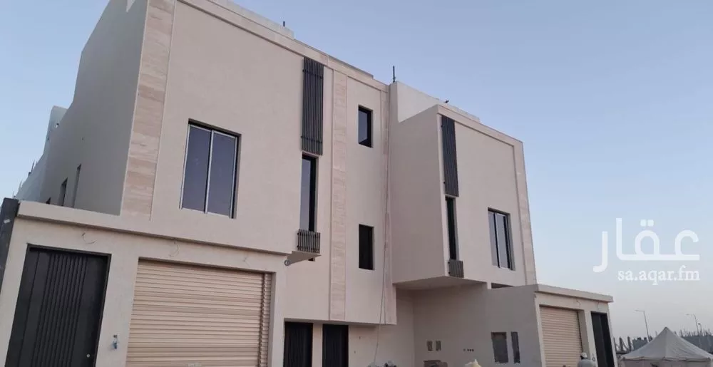 4 bedroom floor in Al Rimal 7