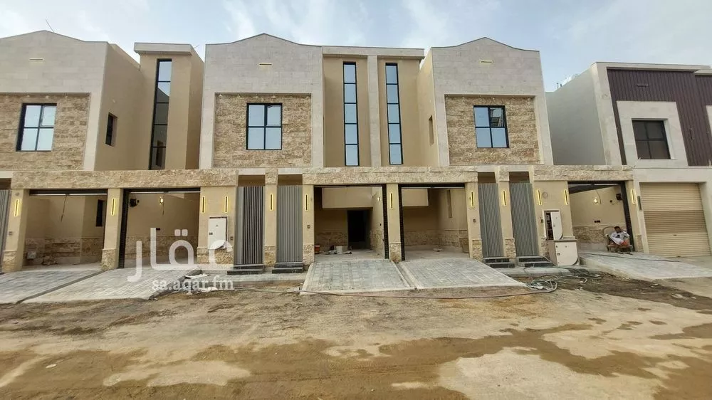 3 bedroom floor in Tuwaiq 3