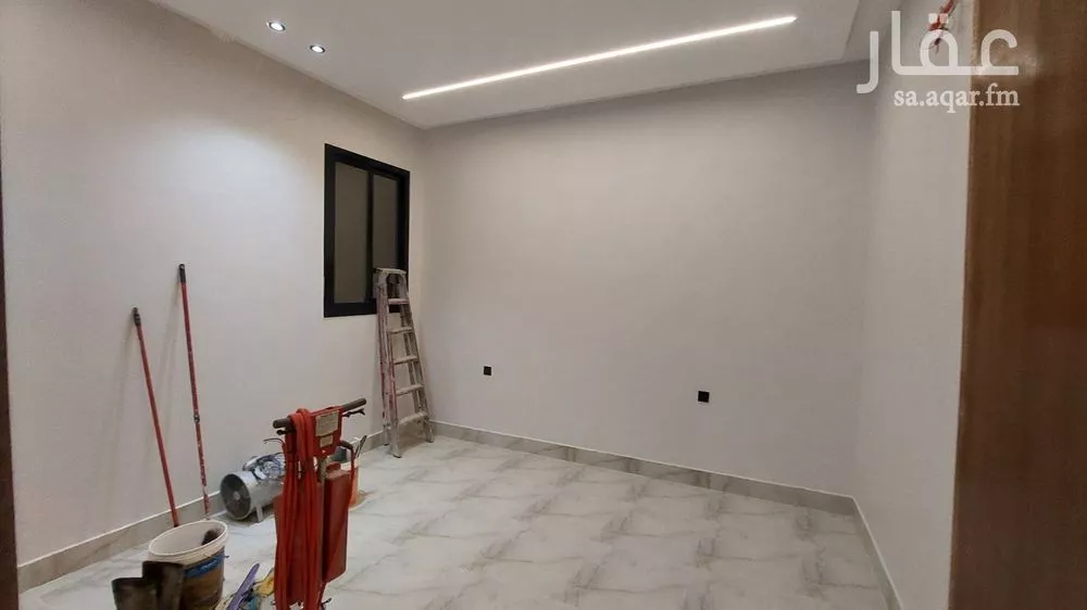 3 bedroom floor in Tuwaiq 6