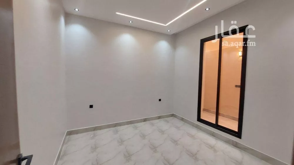 3 bedroom floor in Tuwaiq 7