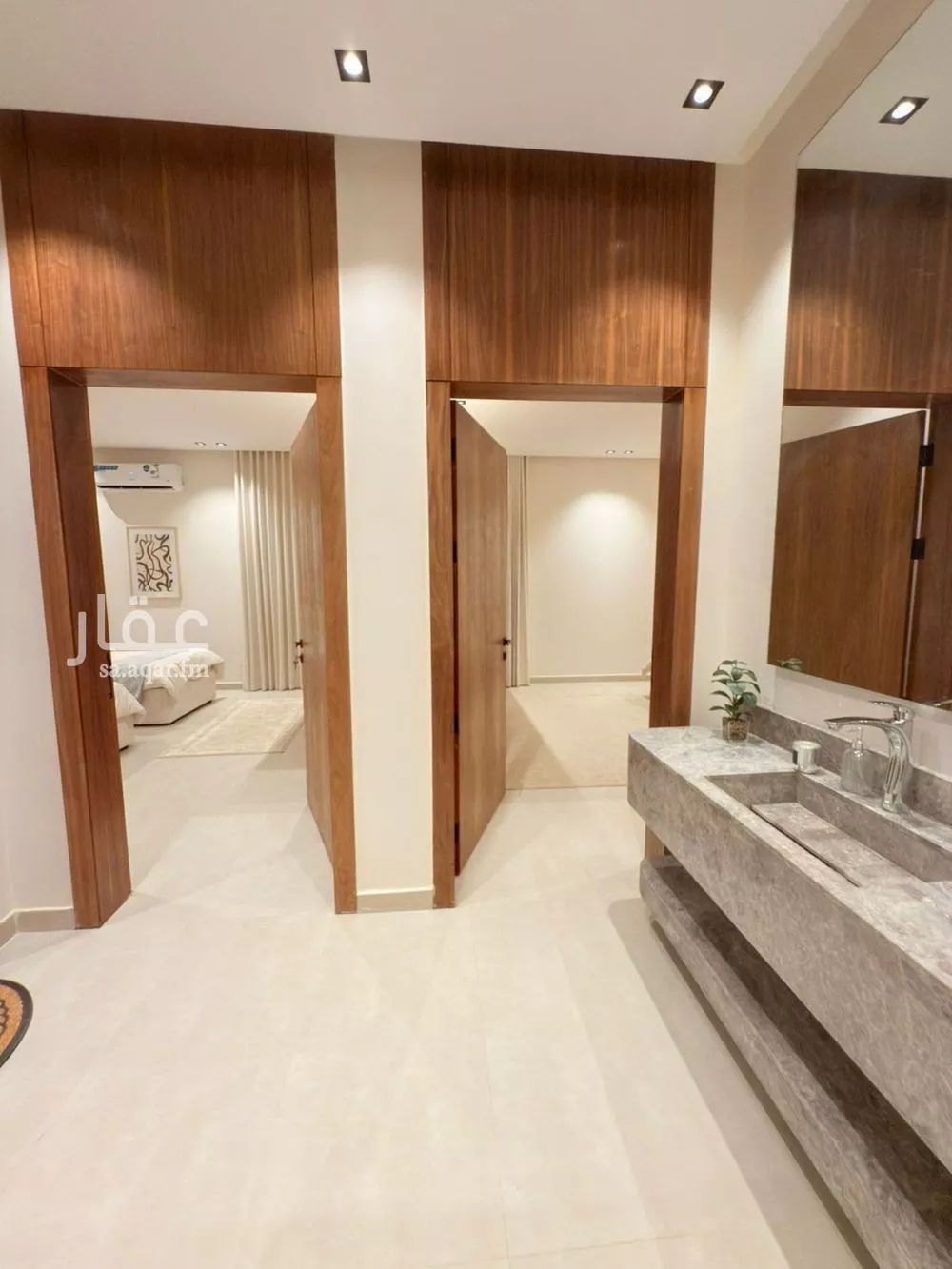 4 bedroom floor in Okaz 3