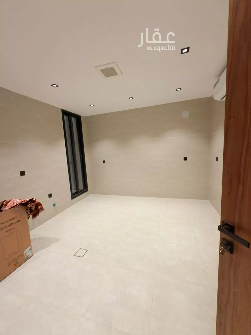 4 bedroom floor in Okaz 5