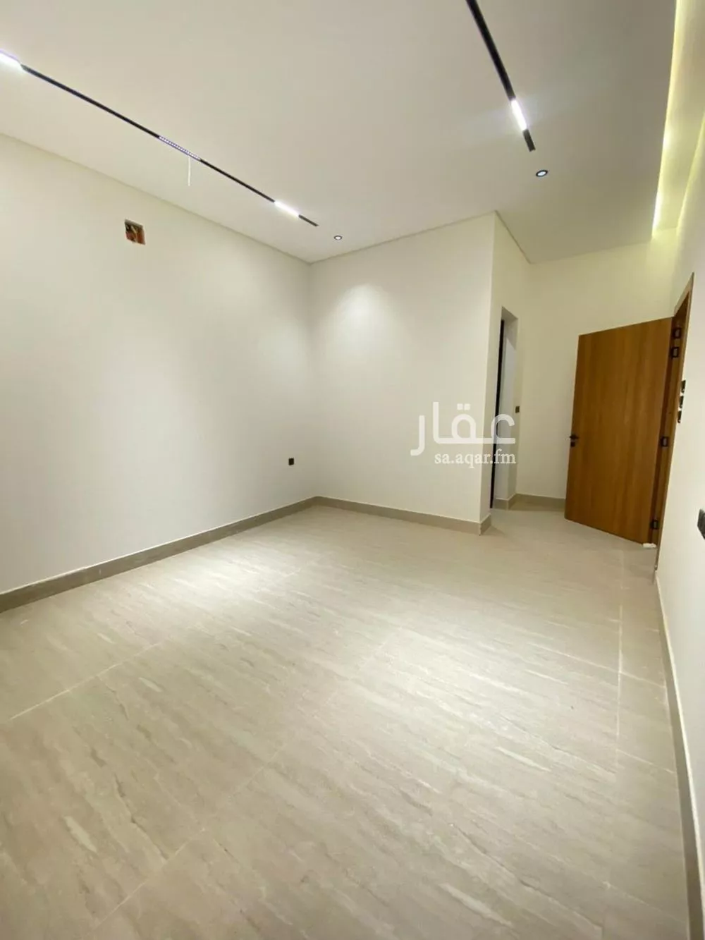 3 bedroom floor in Dahiat Namar 10