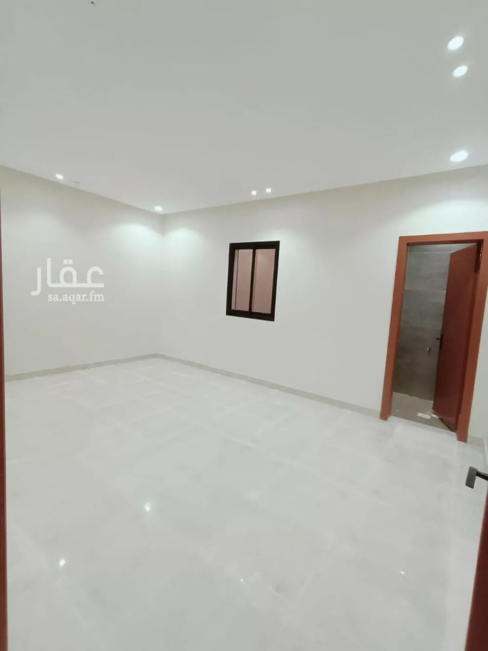 4 bedroom floor in Okaz 14