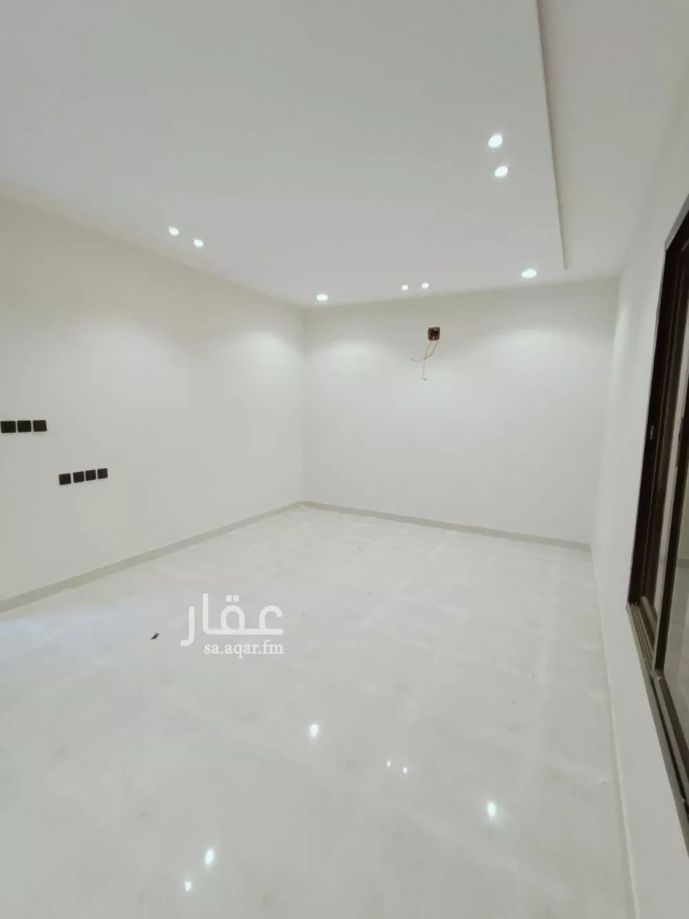 4 bedroom floor in Okaz 4