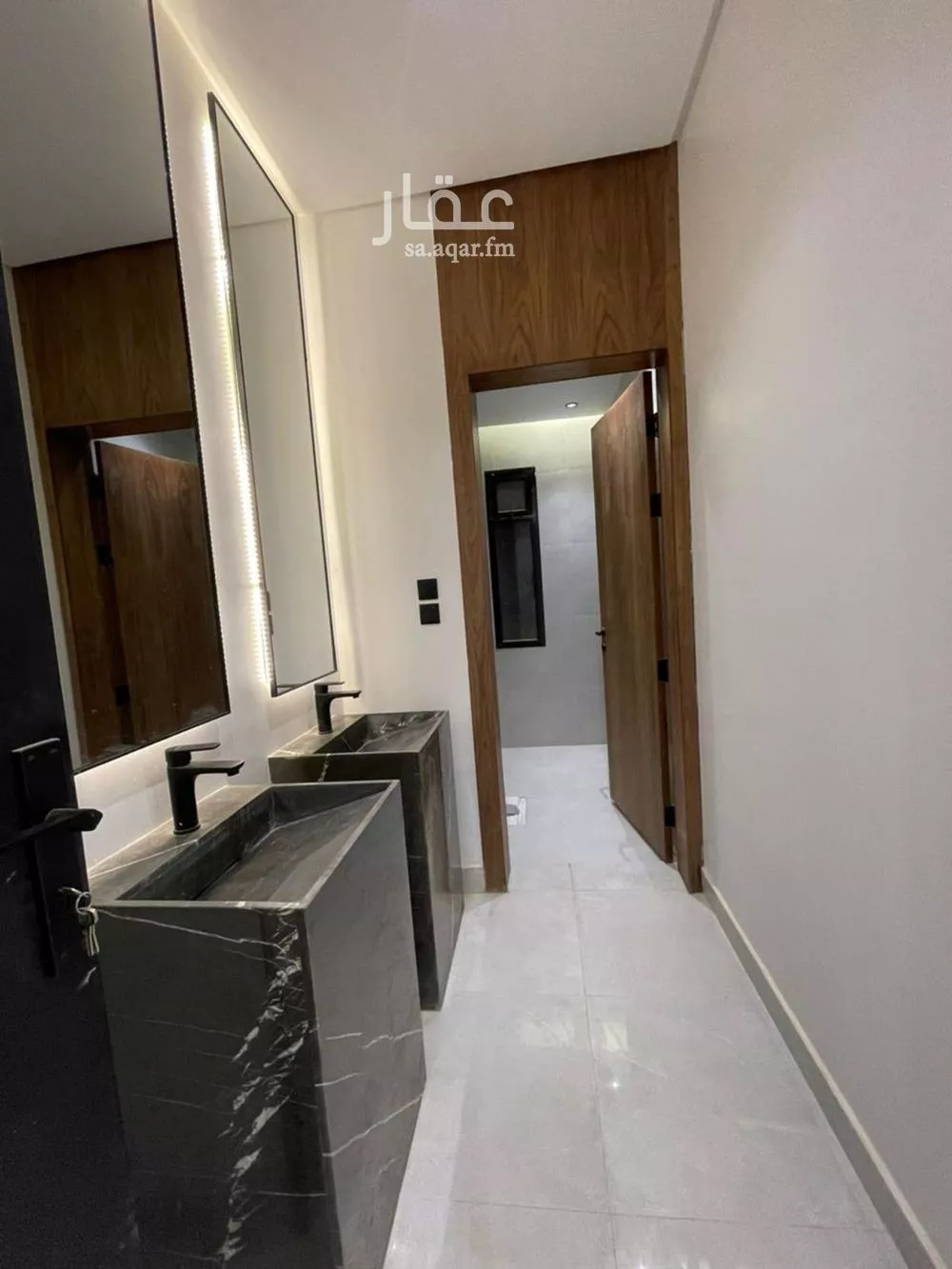5 bedroom floor in Al Janadriyah 12