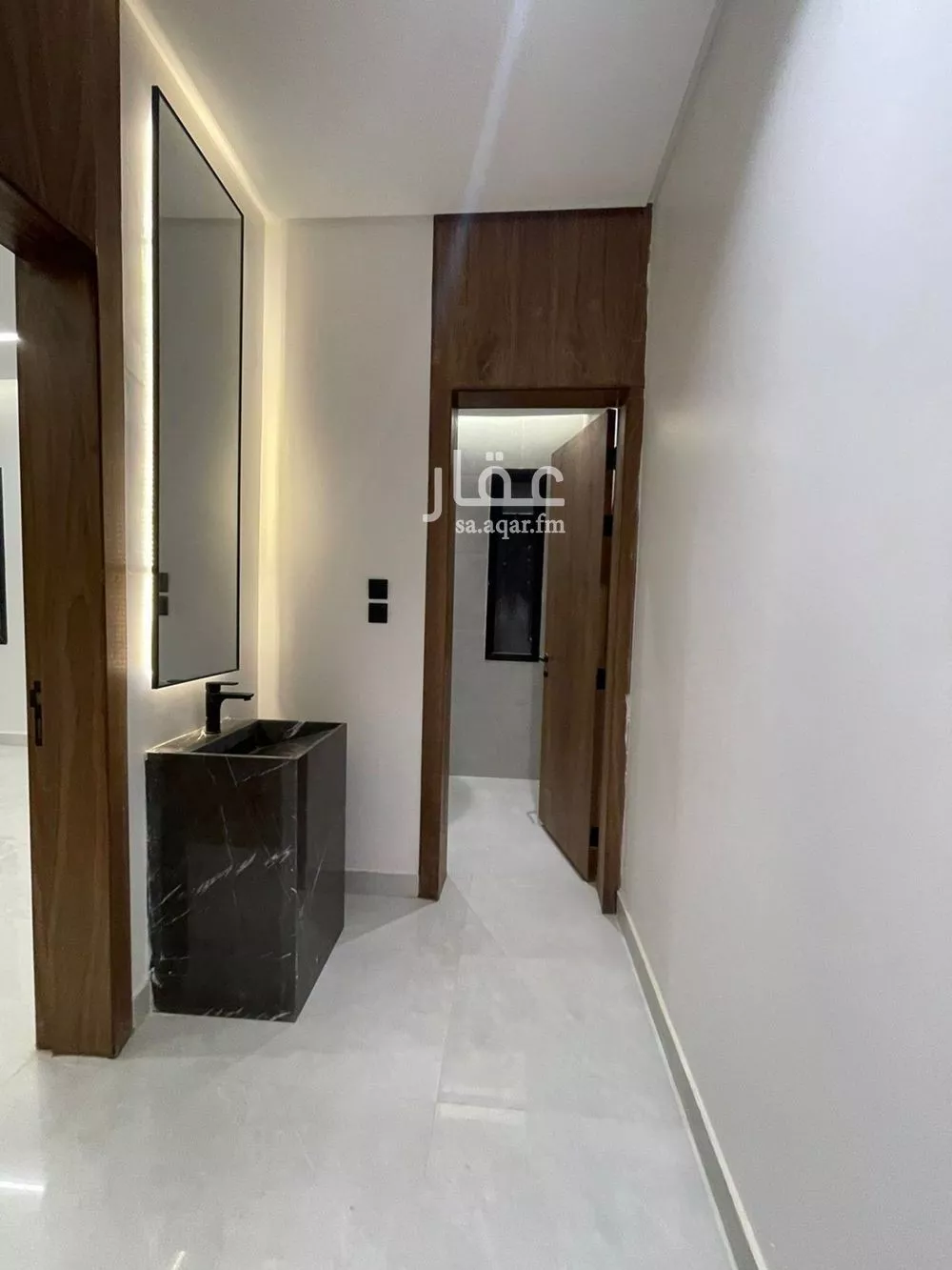5 bedroom floor in Al Janadriyah 13