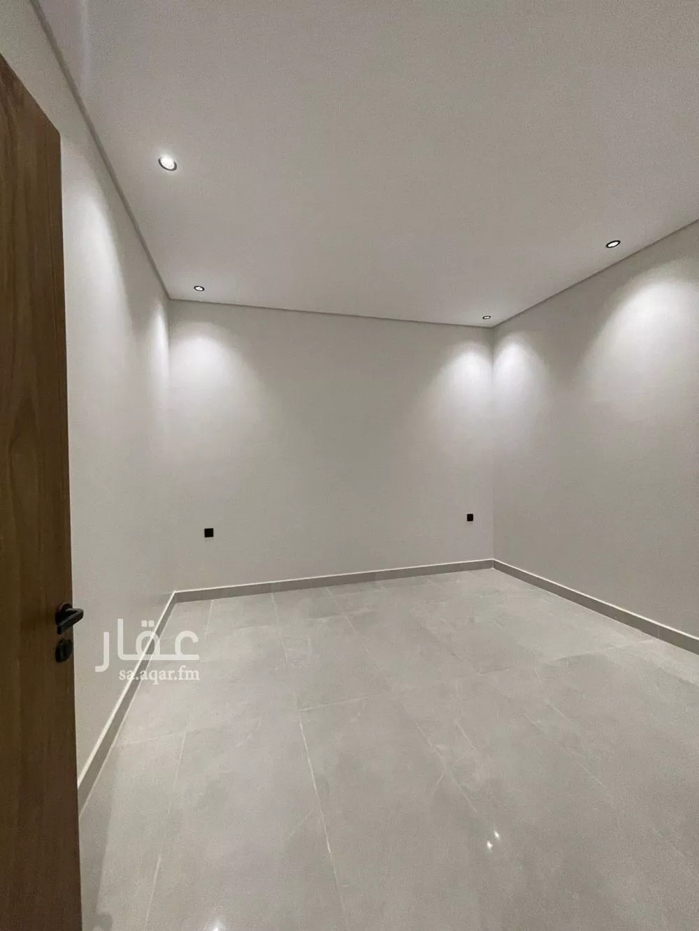 5 bedroom floor in Al Janadriyah 18