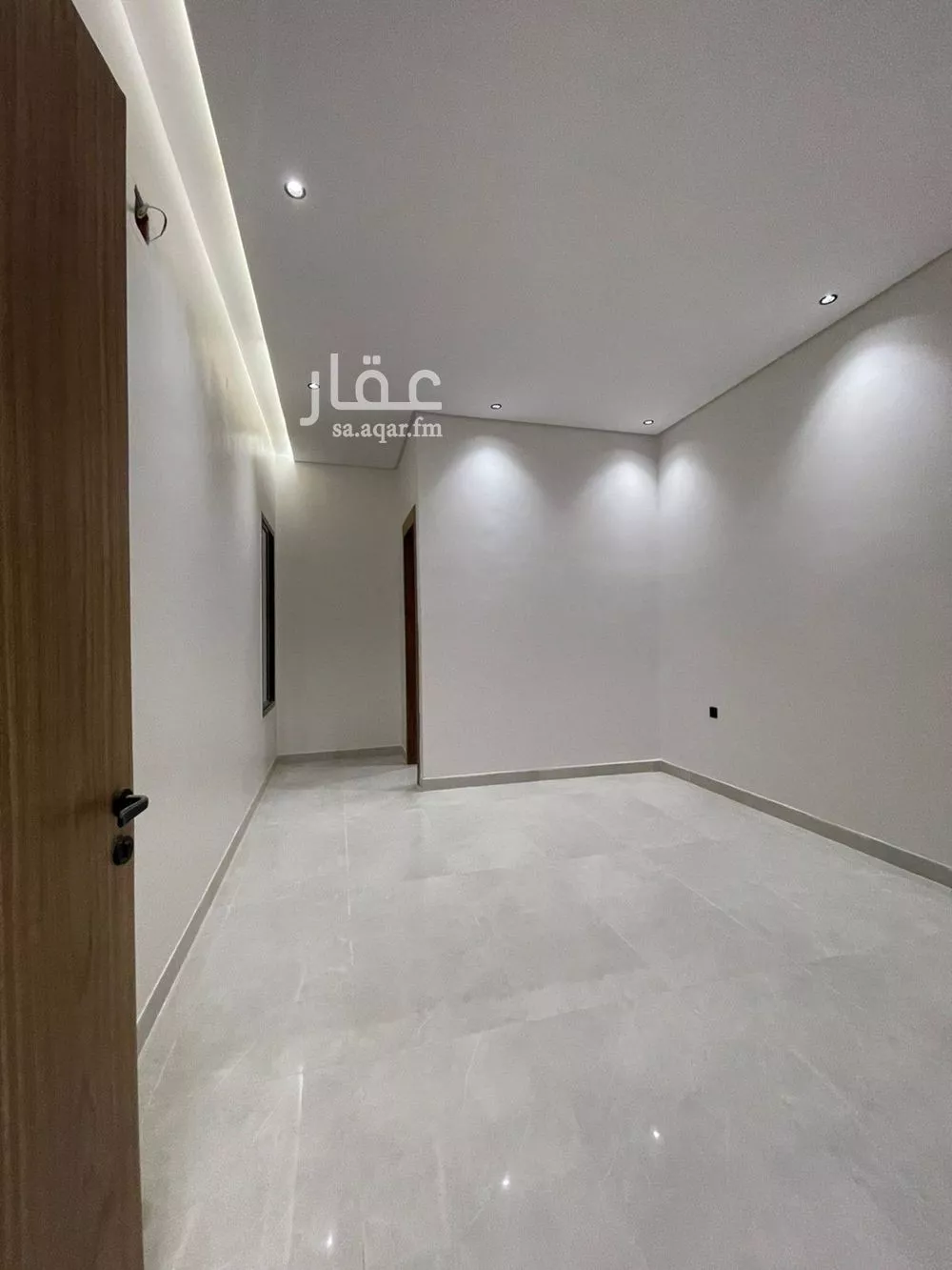 5 bedroom floor in Al Janadriyah 5