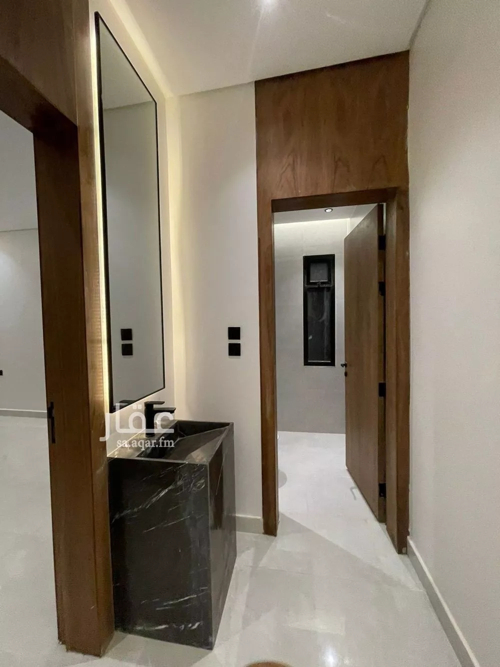 5 bedroom floor in Al Janadriyah 7
