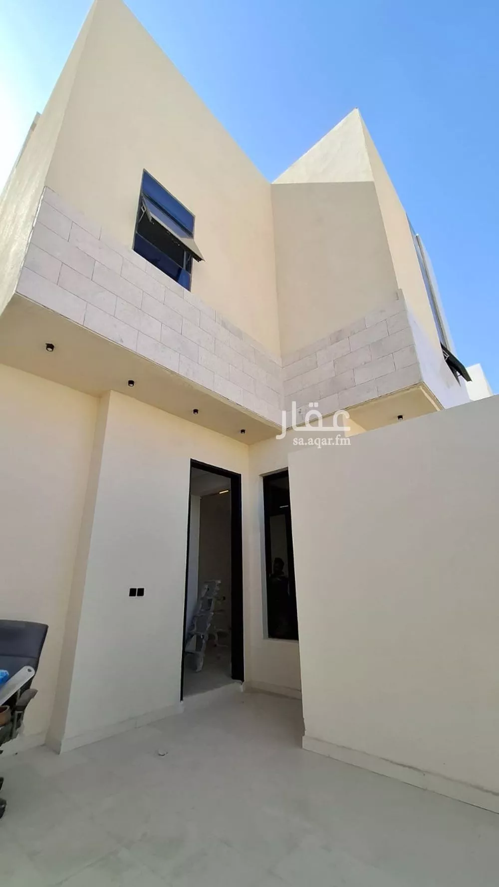 3 bedroom floor in Dahiat Namar 2