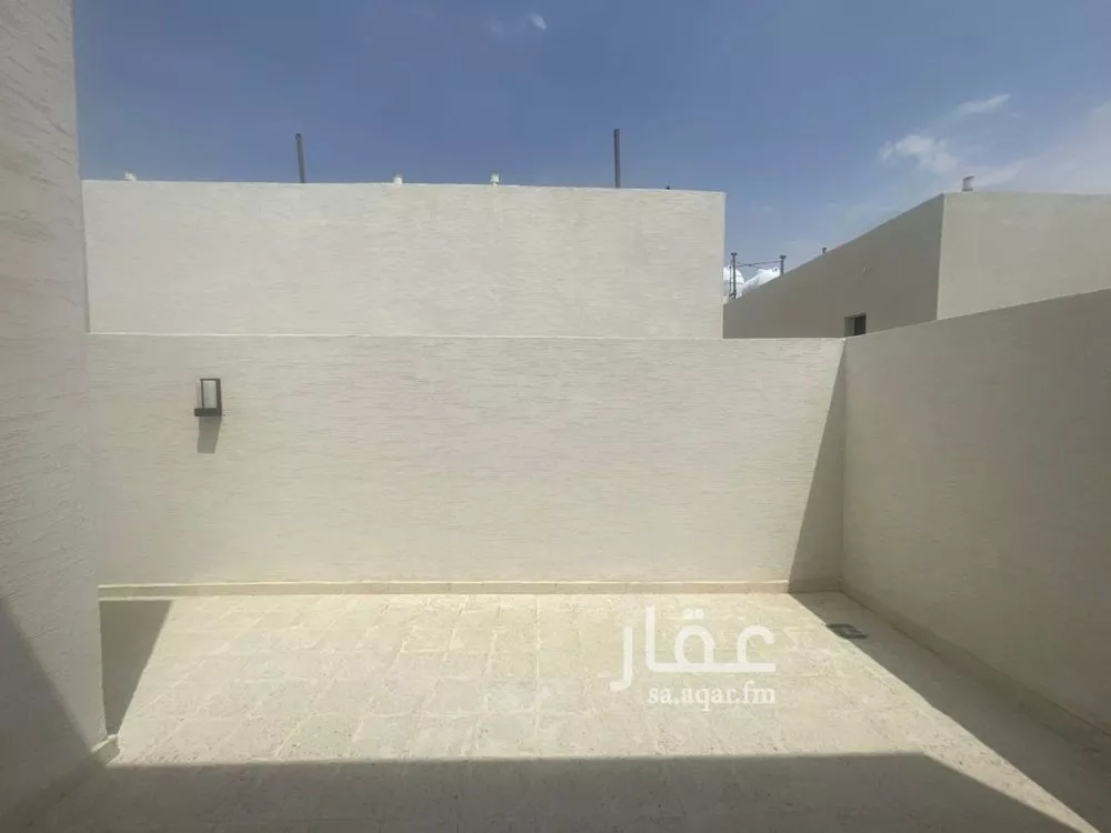 4 bedroom floor in Al Rimal 14