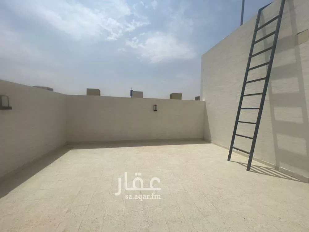 4 bedroom floor in Al Rimal 5