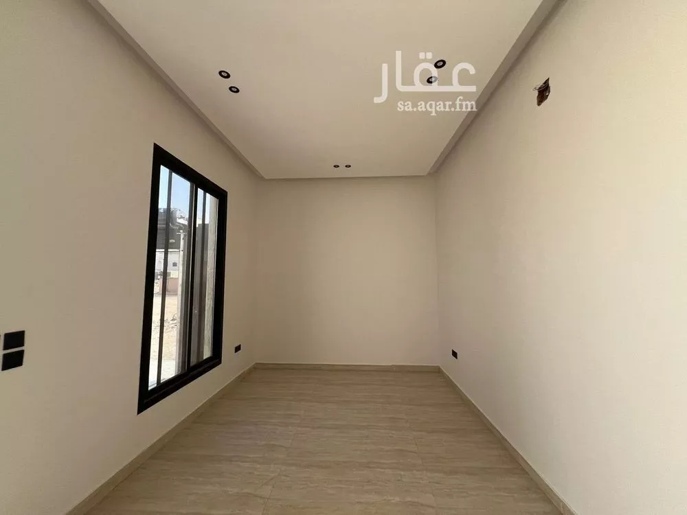 4 bedroom floor in Dahiat Namar 9
