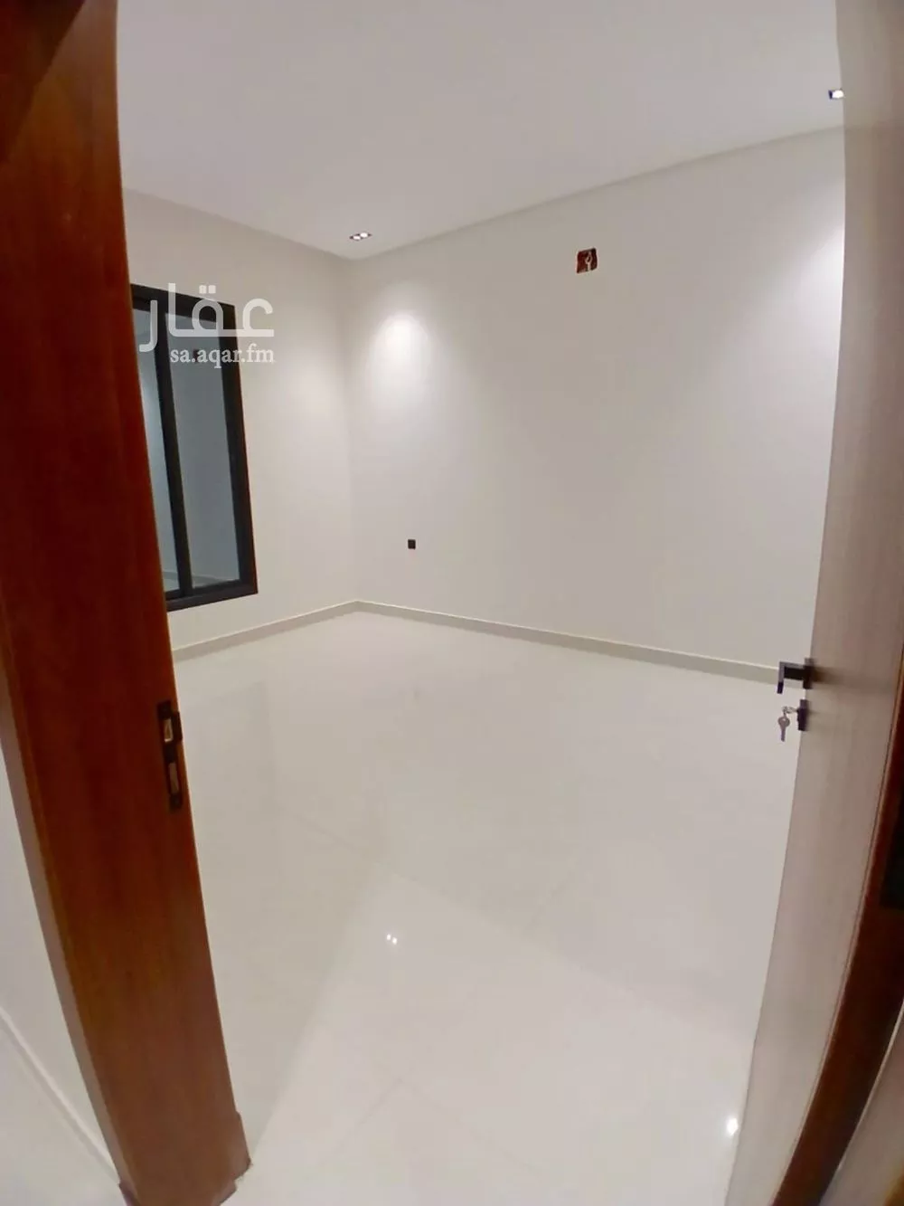 3 bedroom floor in Tuwaiq 8
