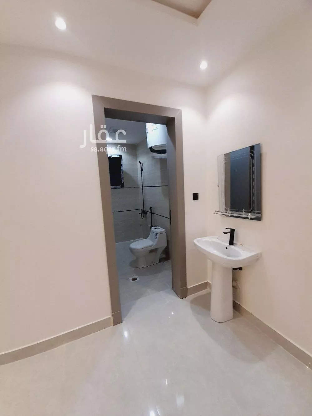3 bedroom floor in Badr 5