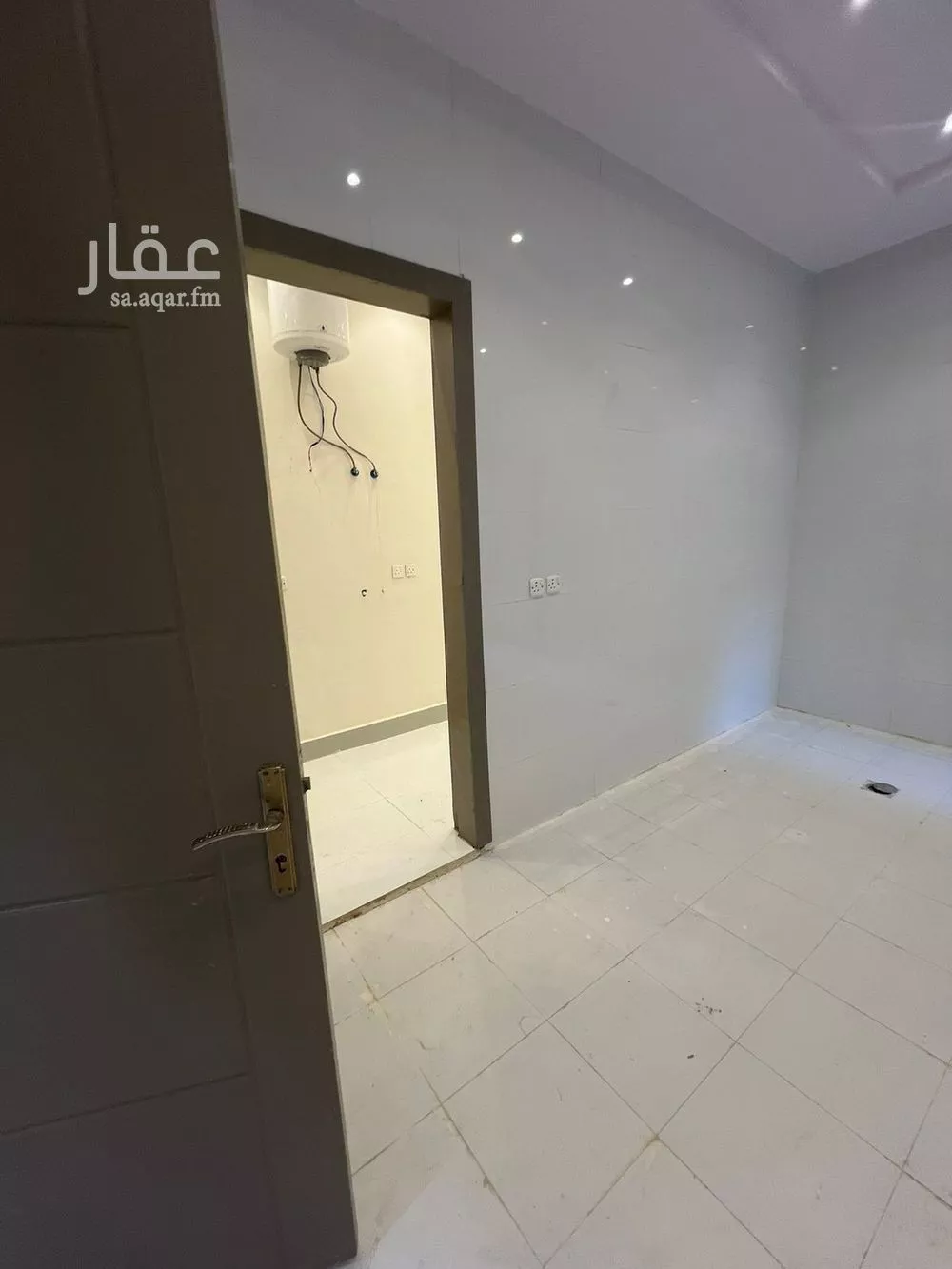 دور 6 غرف في الرمال 7
