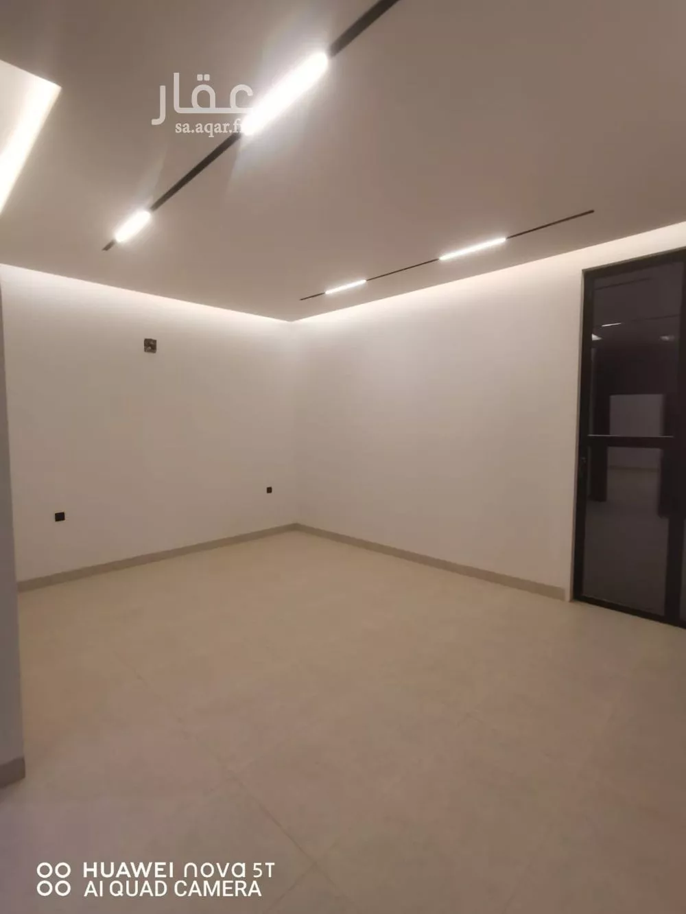 4 bedroom floor in Al Janadriyah 10