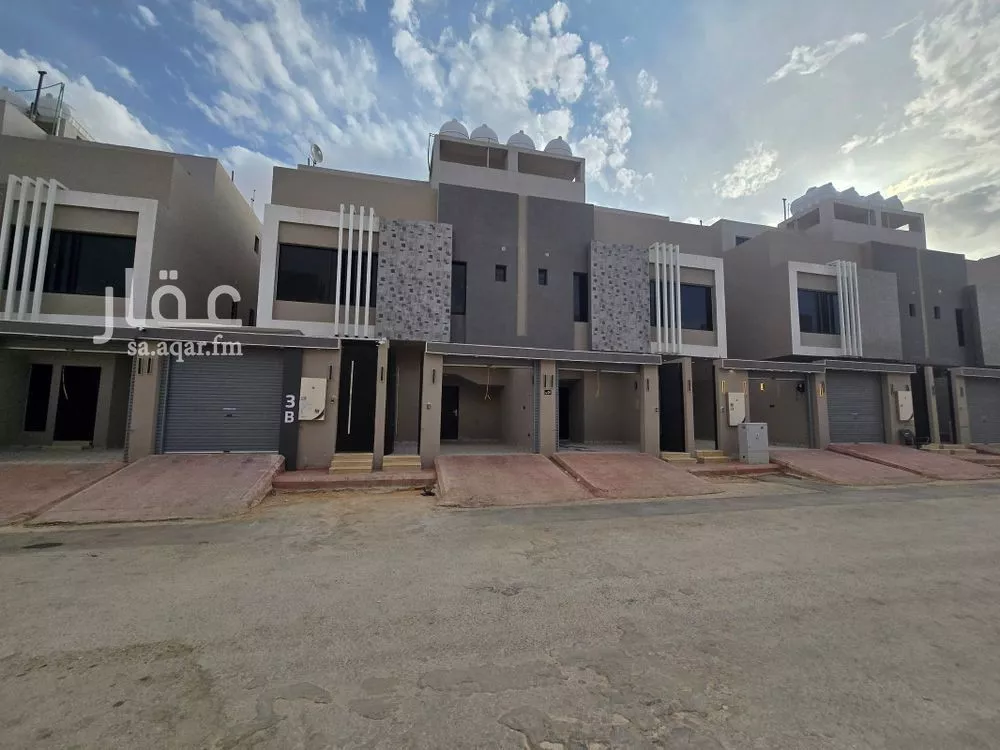 6 bedroom floor in Badr 4