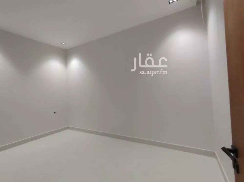 3 bedroom floor in Tuwaiq 15